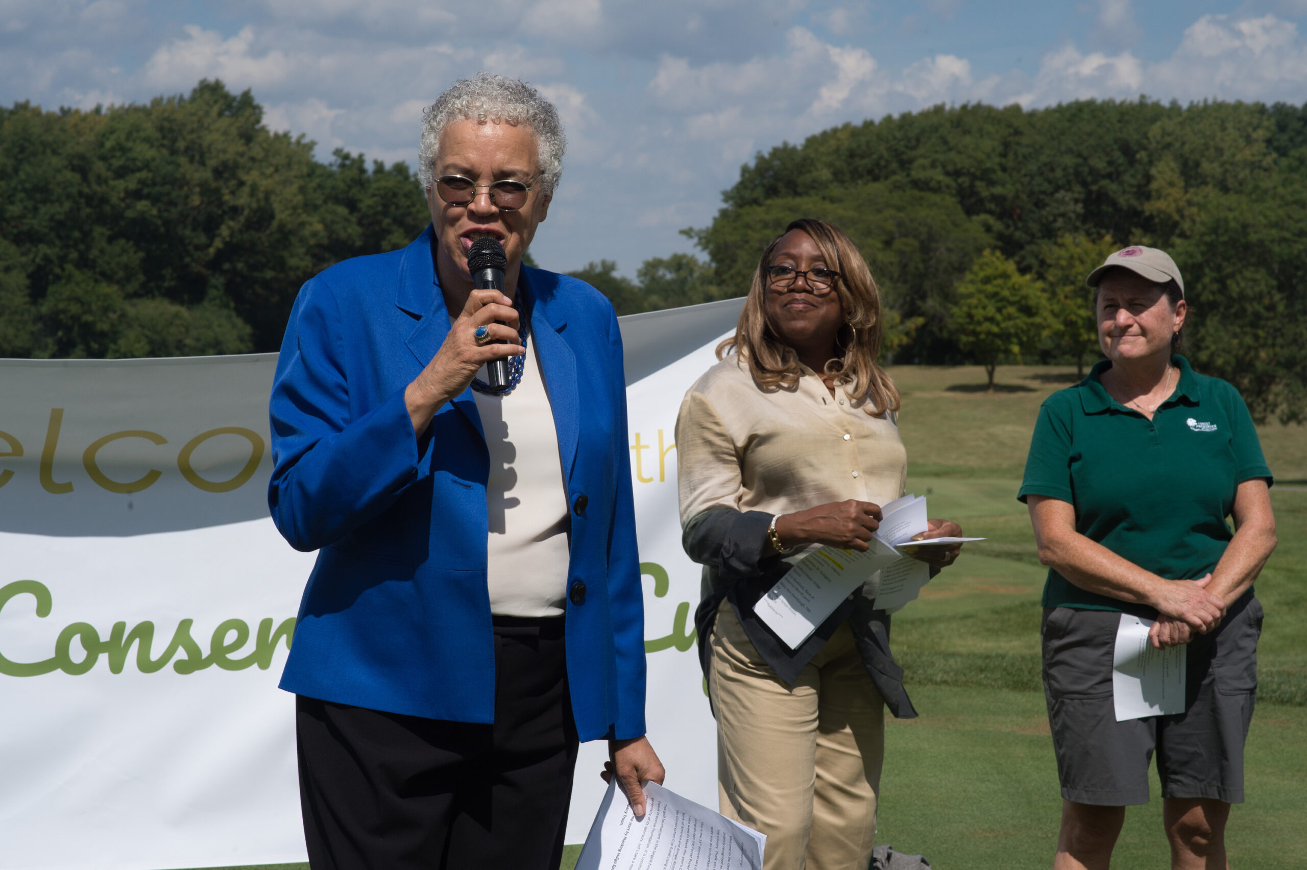 President Preckwinkle thanked sponsors and then visited foursomes on the course.